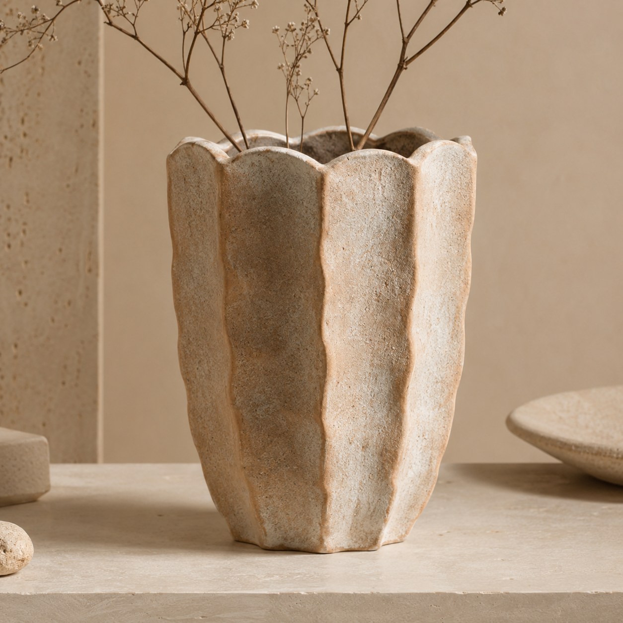 Vaso Decorativo em Cimento Bege e Branco Rústico – Médio